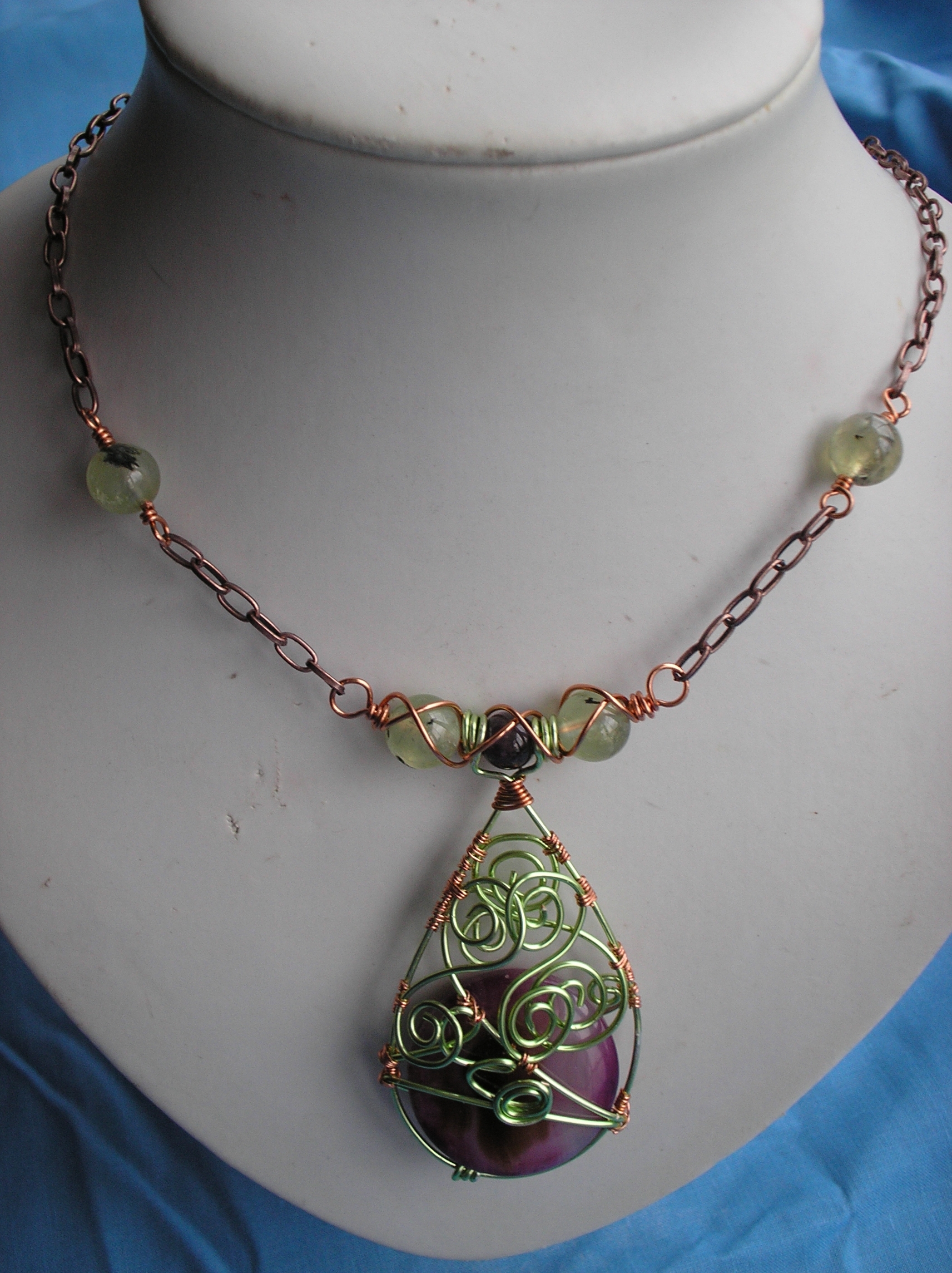 Prehnite and Agate necklace