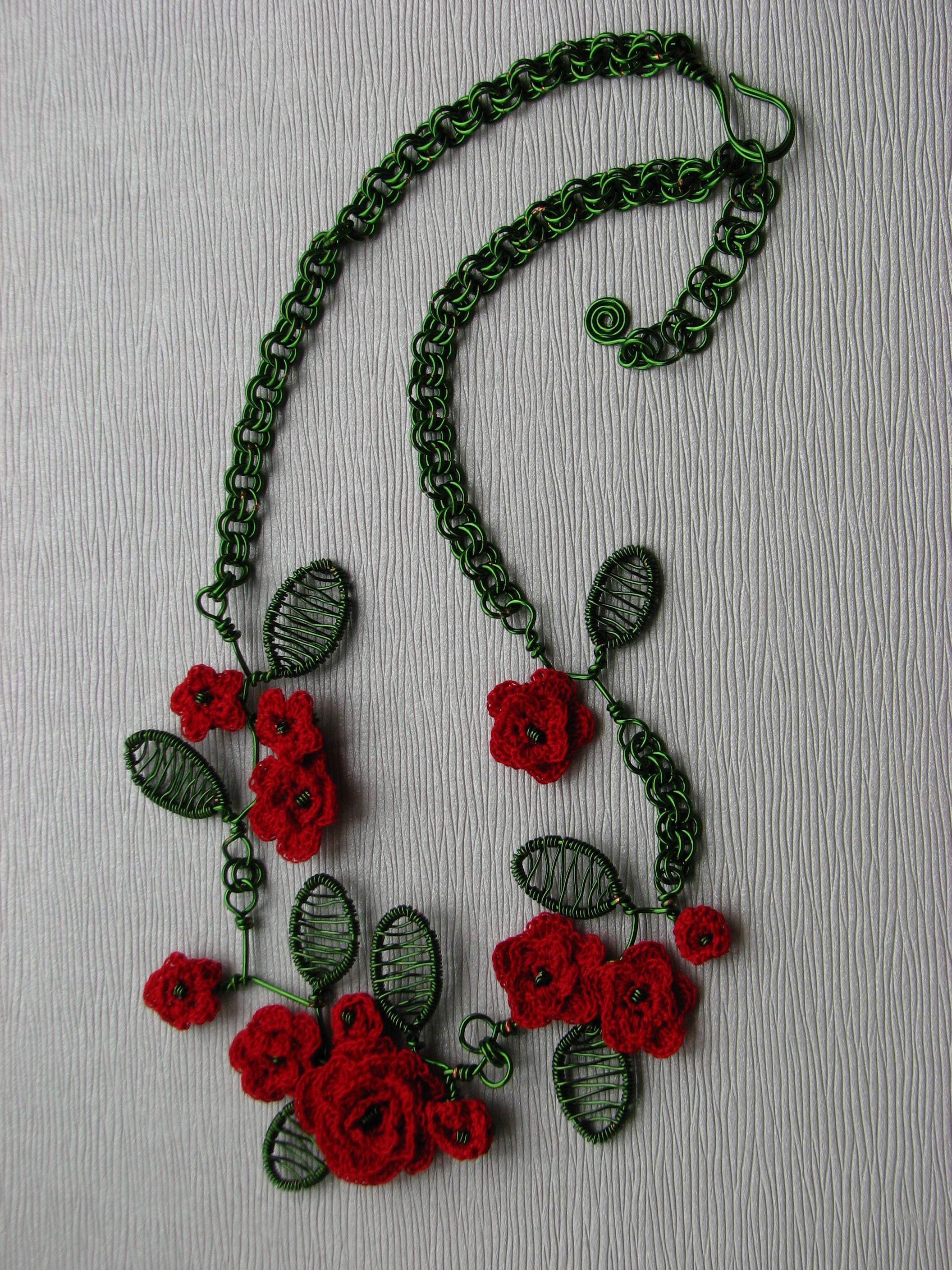 Crochet Rose and Wire necklace