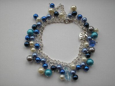 Blue dangle bracelet